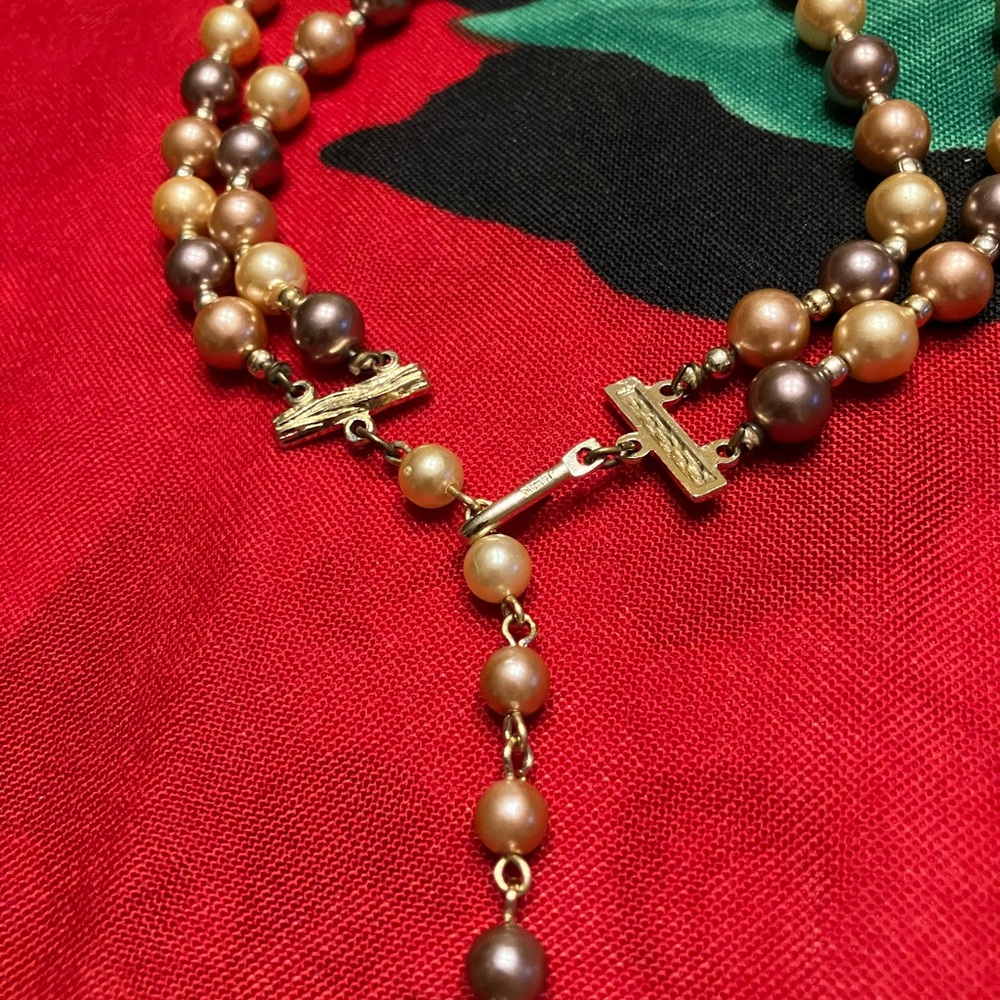 JAPAN NECKLACE WITH GRADUATED PEARLS AND OIL SLICK FACETED CRYSTALS - Picture 13 of 15